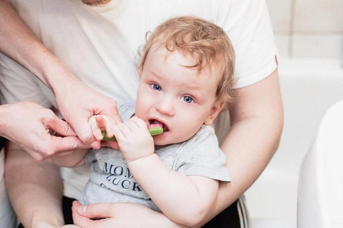 Чистка зубов: мотивация ребёнка.