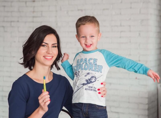 Как часто менять зубную щётку?